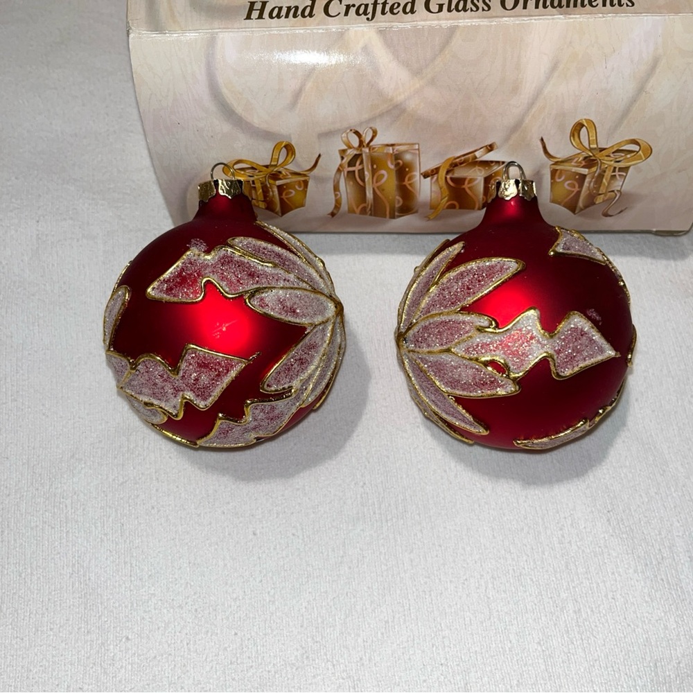 Vintage Red & sparkling Holiday Ornaments Set - Picture 6 of 15